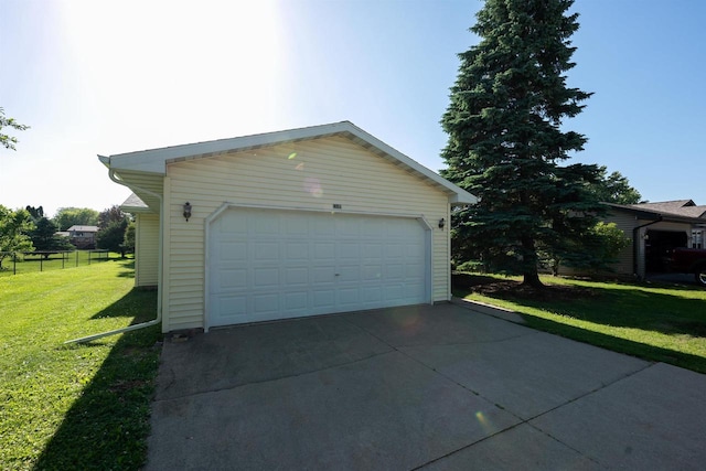 851 Hennessy St, Oshkosh, WI 54904 - view of detached garage