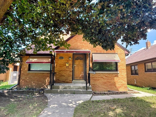 6352 W Medford Ave, Milwaukee, WI 53218 - view of front of house featuring brick siding