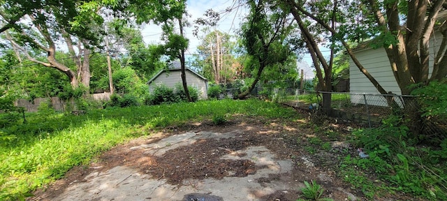 4652 N 49th St, Milwaukee, WI 53218 - view of yard featuring a shed