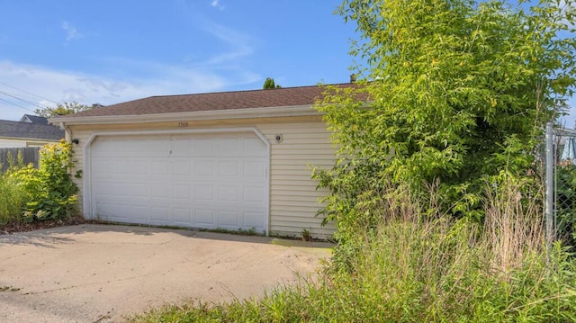 1345 Annie Ct, Sheboygan, WI 53083 - view of garage