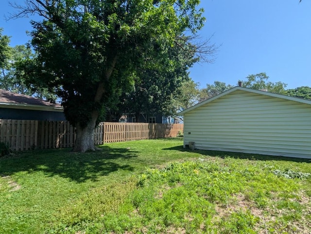 232 4th St, Neenah, WI 54956 - view of yard