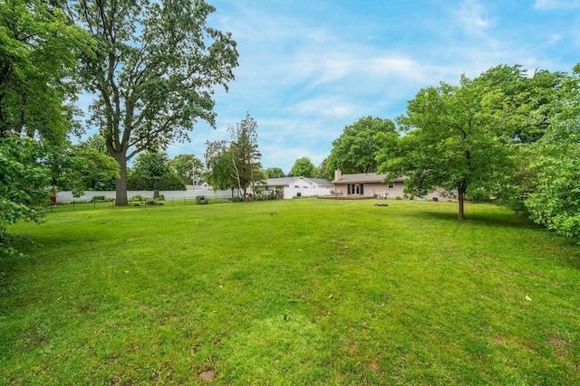 531 E Taft Ave, Appleton, WI 54915 - view of yard