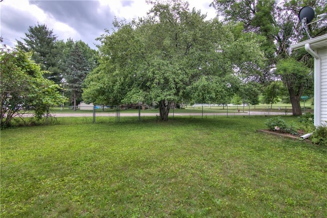 3474 Delbert Rd, Eau Claire, WI 54703 - view of yard