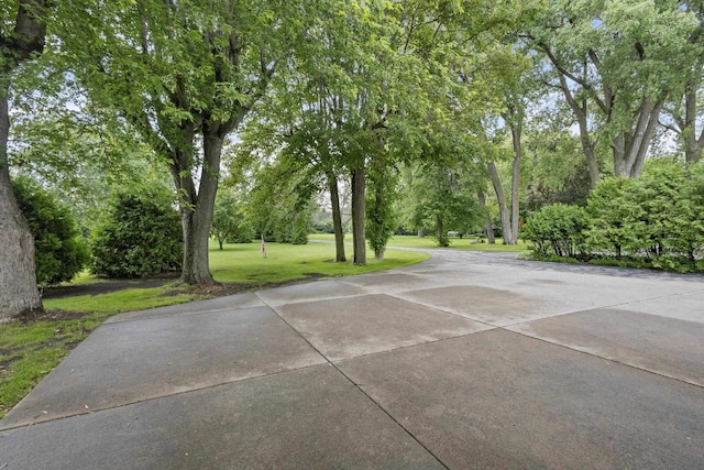 4350 S US Highway 45, Oshkosh, WI 54902 - view of patio featuring view of wooded area