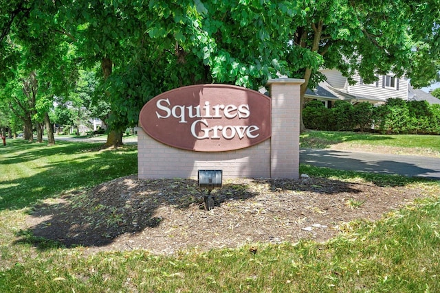 1152 Pilgrim Pkwy, Elm Grove, WI 53122 - community / neighborhood sign with a yard