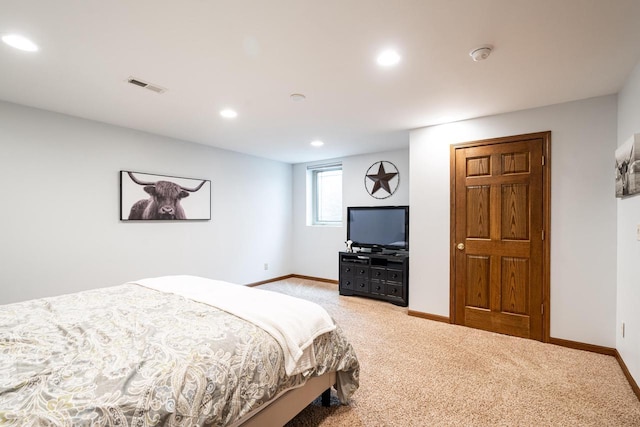 1255 Winterberry Rd, Oconomowoc, WI 53066 - bedroom with recessed lighting and light carpet