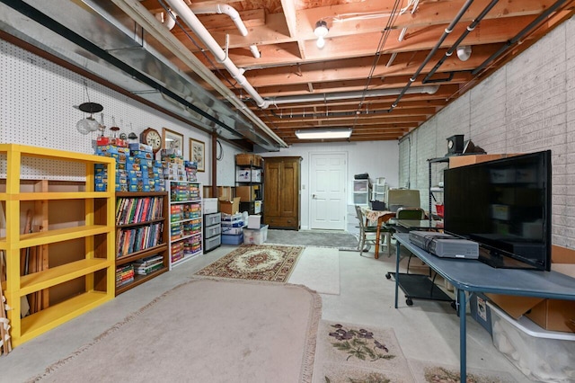 W203N16149 Pin Oak Cir, Jackson, WI 53037 - unfinished below grade area featuring brick wall