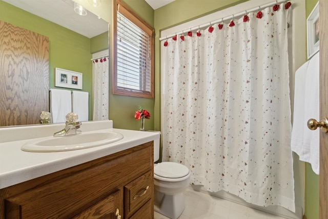 330 W Florida Ave, Appleton, WI 54911 - bathroom featuring vanity and a shower with curtain