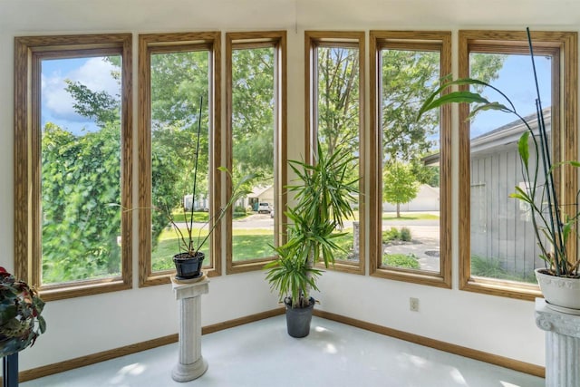 330 W Florida Ave, Appleton, WI 54911 - detailed view of baseboards