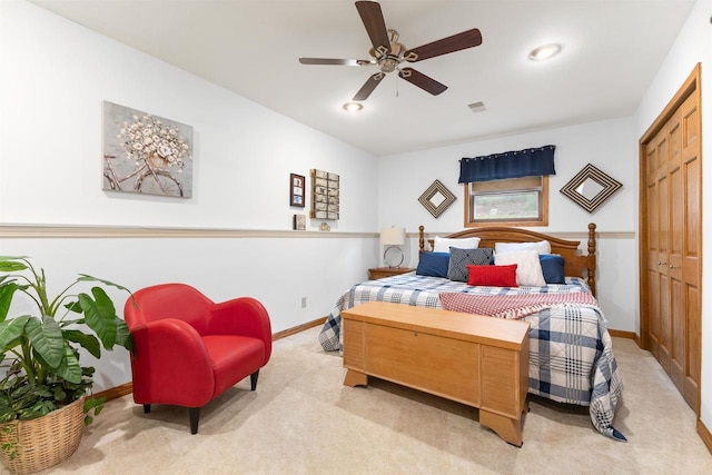 2570 Country Meadow Ct, Green Bay, WI 54313 - bedroom featuring light colored carpet, ceiling fan, and a closet