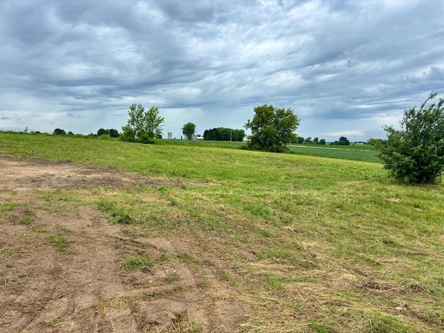 7087 Nenno Rd, Allenton, WI 53002