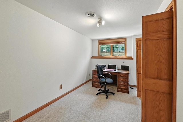 520 Bayberry Ln, Slinger, WI 53086 - office space with light carpet and baseboards