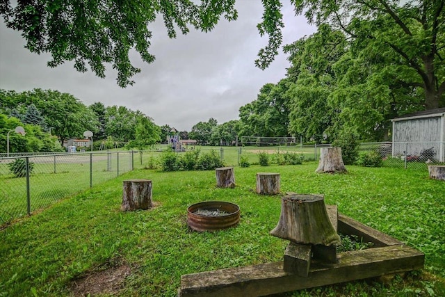 5716 Sauk Ln, Mcfarland, WI 53558 - view of yard