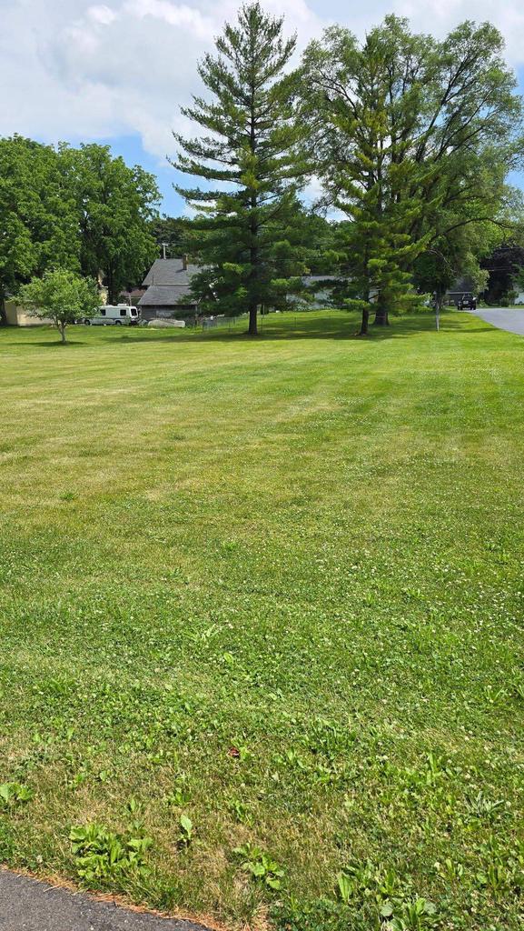 725 Lyons St, Edgerton, WI 53534