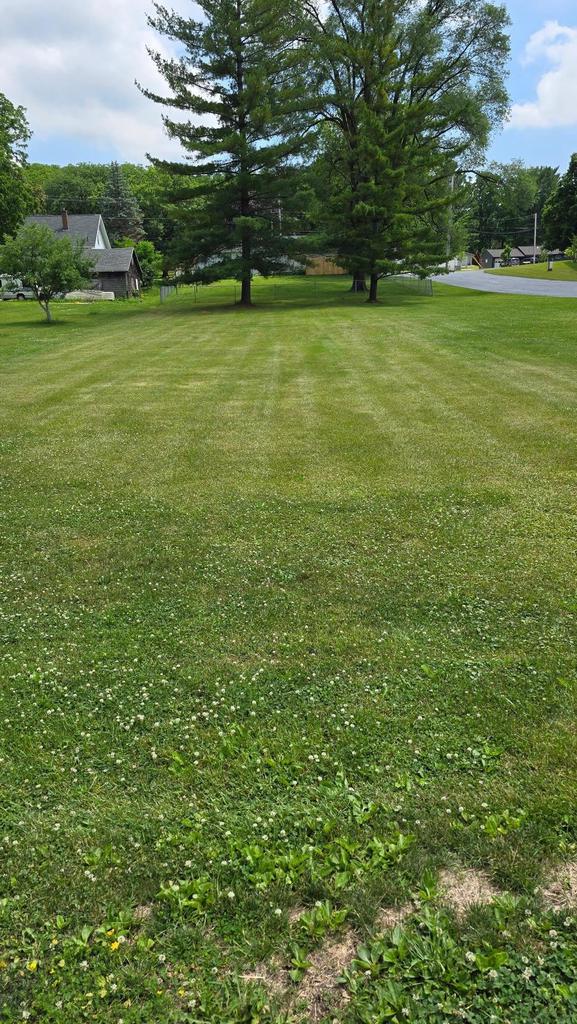 725 Lyons St, Edgerton, WI 53534