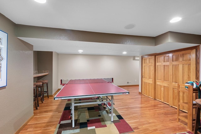 1948 Field Cliffe Dr, Richfield, WI 53076 - recreation room featuring light wood-style floors and recessed lighting