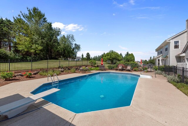 1948 Field Cliffe Dr, Richfield, WI 53076 - view of swimming pool with a patio and a diving board