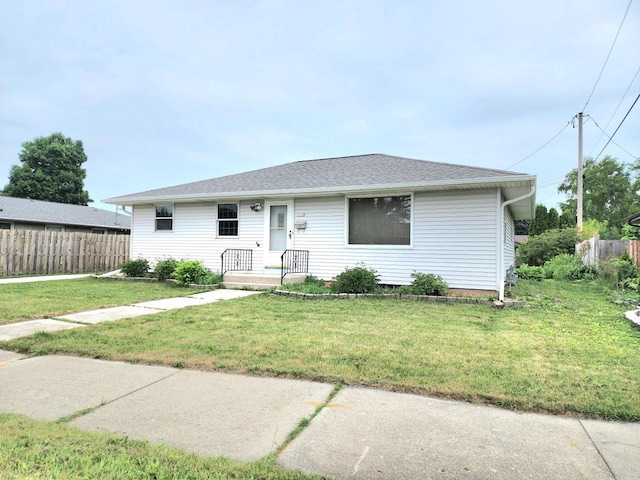 2518 Main Ave, Sheboygan, WI 53083 - ranch-style house featuring a shingled roof