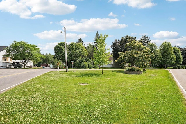 W3802 Palmer Rd, Lake Geneva, WI 53147
