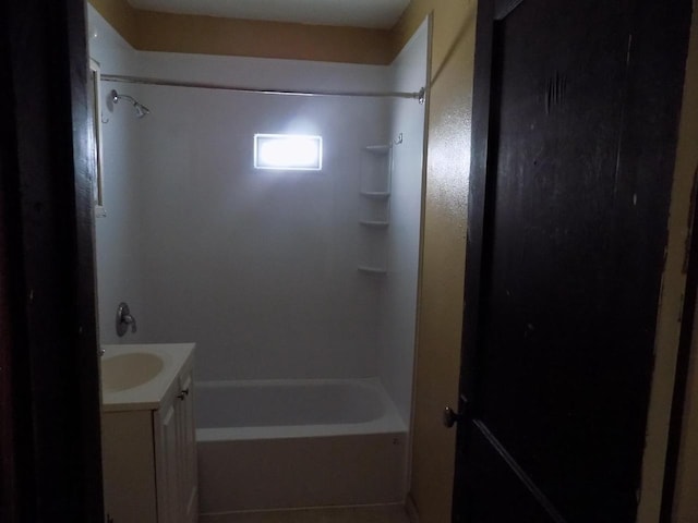 3152 N 38th St Unit 3154, Milwaukee, WI 53216 - full bath with vanity and tub / shower combination