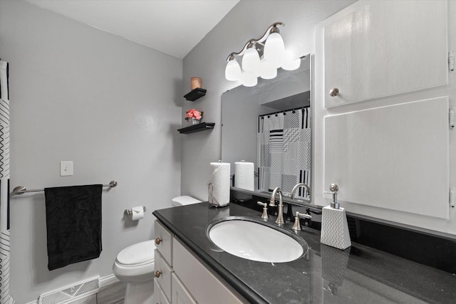 4683 N 80th St, Milwaukee, WI 53218 - full bathroom with vanity and curtained shower