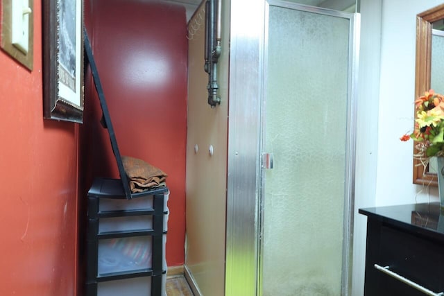 8761 W Herbert Ave, Milwaukee, WI 53225 - view of staircase