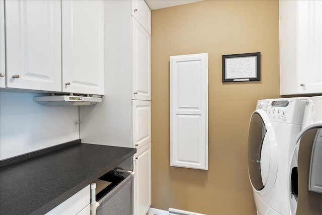 110985 Candlewood Ct, Marshfield, WI 54449 - laundry room with separate washer and dryer and cabinet space