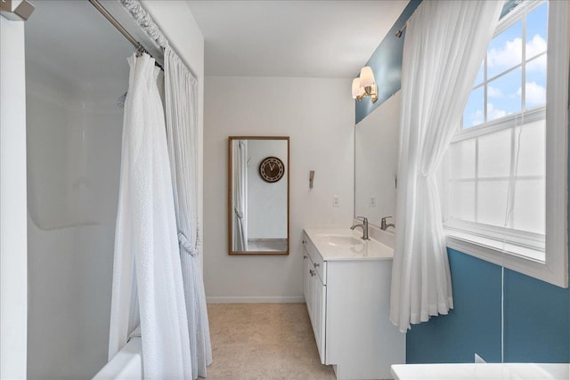 110985 Candlewood Ct, Marshfield, WI 54449 - full bath with vanity and shower / bath combo with shower curtain