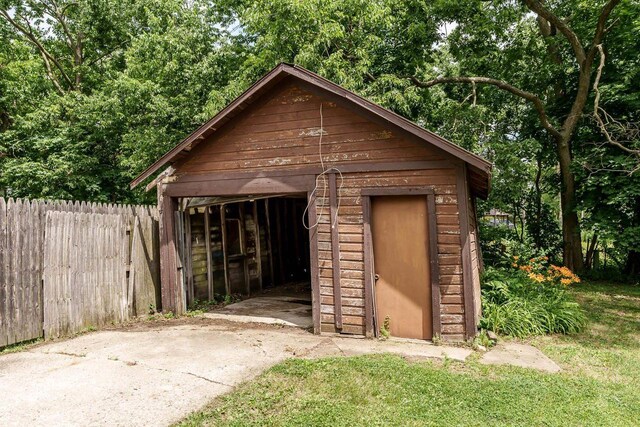 1015 Bluff St, Beloit, WI 53511 - view of shed