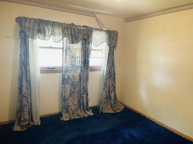 5734 N 80th St, Milwaukee, WI 53218 - carpeted empty room featuring baseboards
