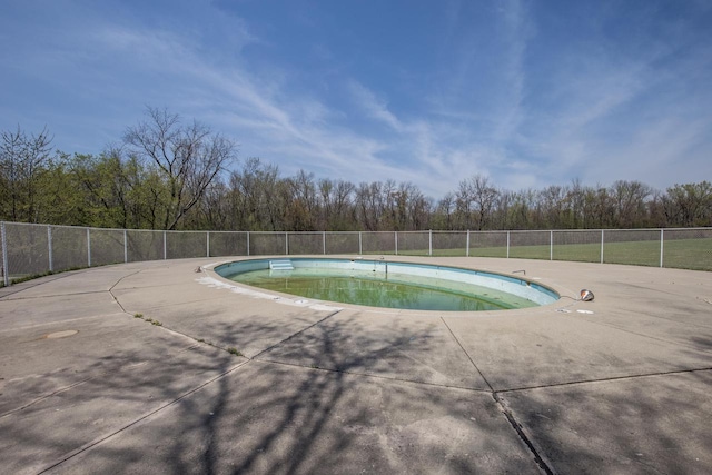 11957 N Appleton Ave Unit 19, Milwaukee, WI 53224 - view of swimming pool