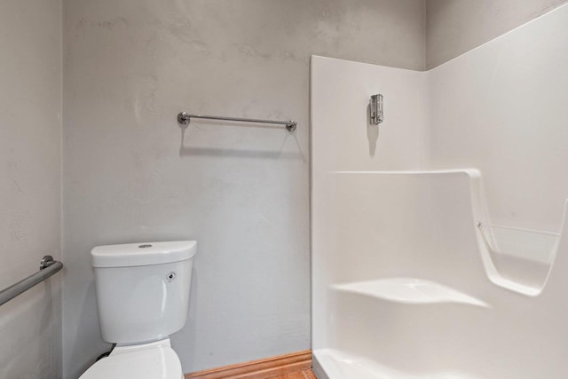 N3520 Range Ct, Freedom, WI 54913 - bathroom with toilet and a shower