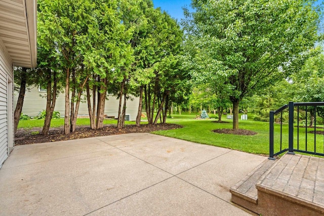N3520 Range Ct, Freedom, WI 54913 - view of patio