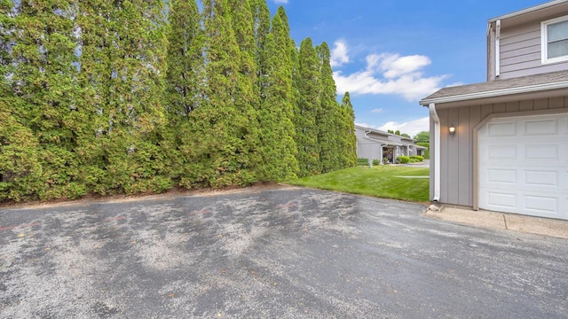 3515 Willow Cir, Sheboygan, WI 53083 - view of garage