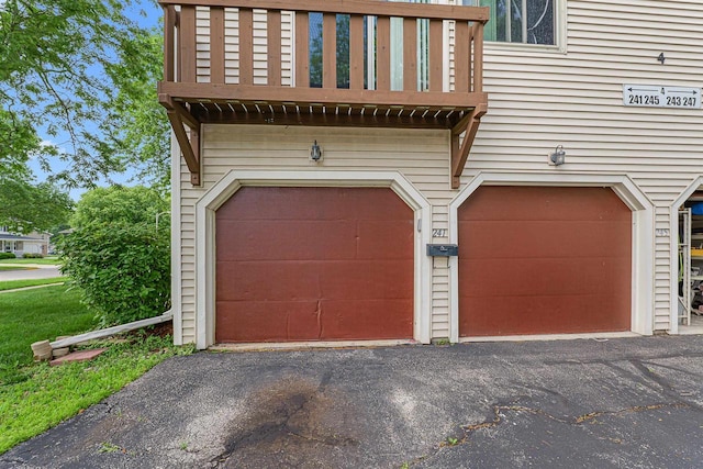 241 Bayberry Ln, Fond Du Lac, WI 54935 - garage featuring driveway