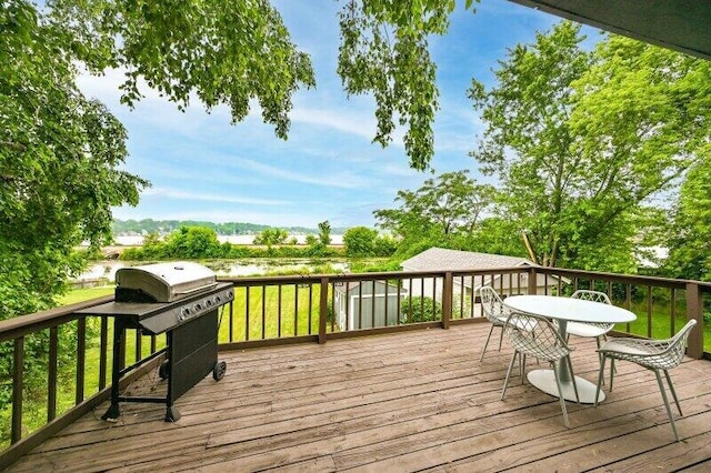 456 W Wisconsin Ave, Pewaukee, WI 53072 - deck with area for grilling and outdoor dining space