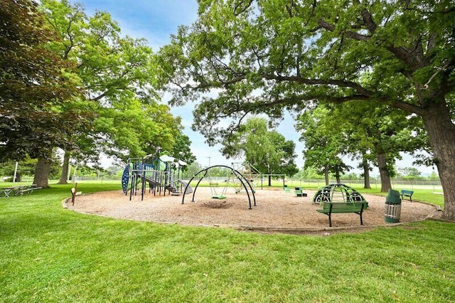 456 W Wisconsin Ave, Pewaukee, WI 53072 - community playground with a yard