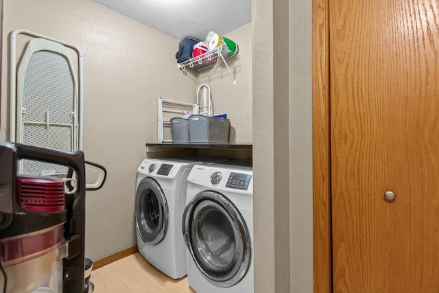 362 Dakota Lee Way, Omro, WI 54963 - washroom with washing machine and dryer