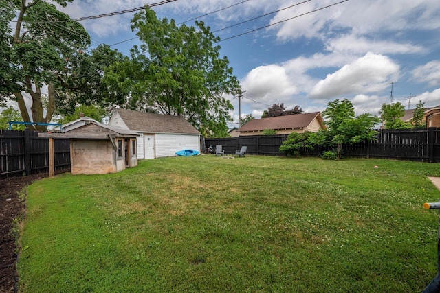 7550 26th Ave, Kenosha, WI 53143 - fenced backyard featuring an outdoor structure