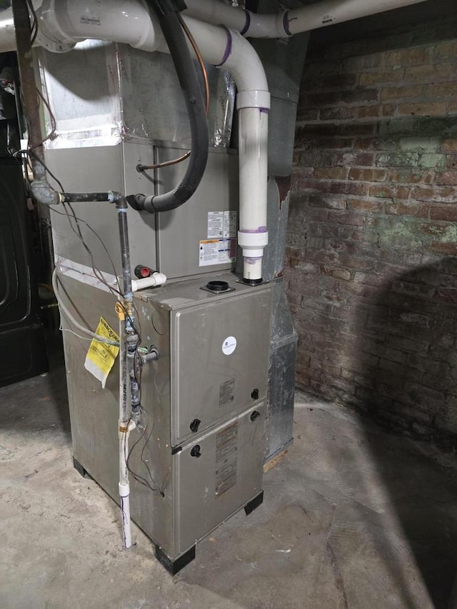 1635 Grand Ave, Racine, WI 53403 - utilities featuring heating unit