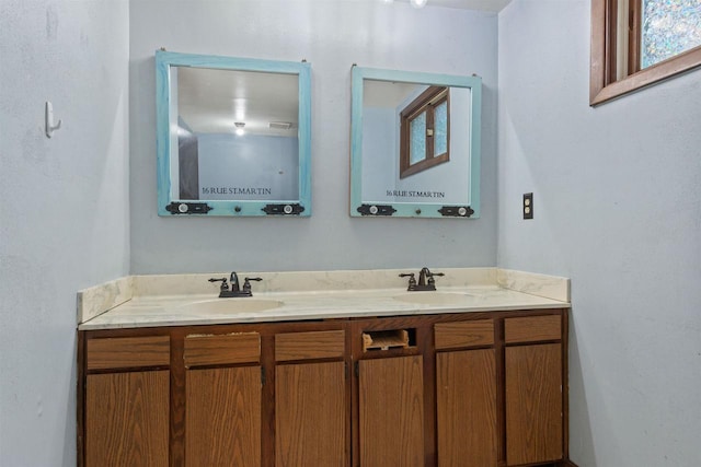 951 Oak St, Wisconsin Rapids, WI 54494 - bathroom with double vanity