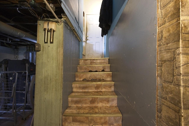 134 N Watertown St, Waupun, WI 53963 - view of staircase