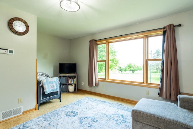 E2880 Witcraft Ridge Rd, Genoa, WI 54632 - living area featuring baseboards