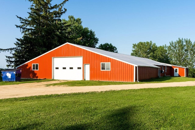 E2880 Witcraft Ridge Rd, Genoa, WI 54632 - detached garage with driveway