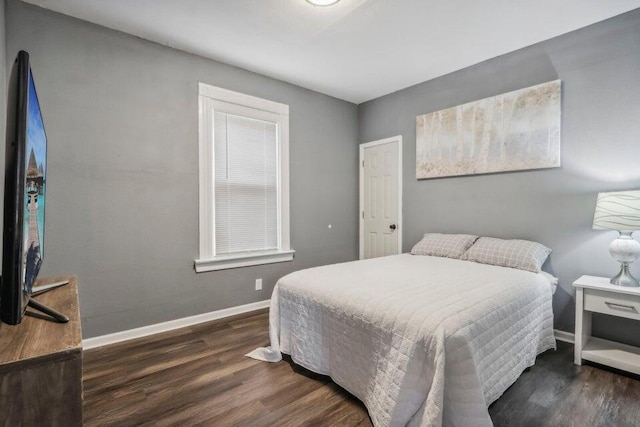 2116 W Atkinson Ave Unit 2116A, Milwaukee, WI 53209 - bedroom with wood finished floors and baseboards