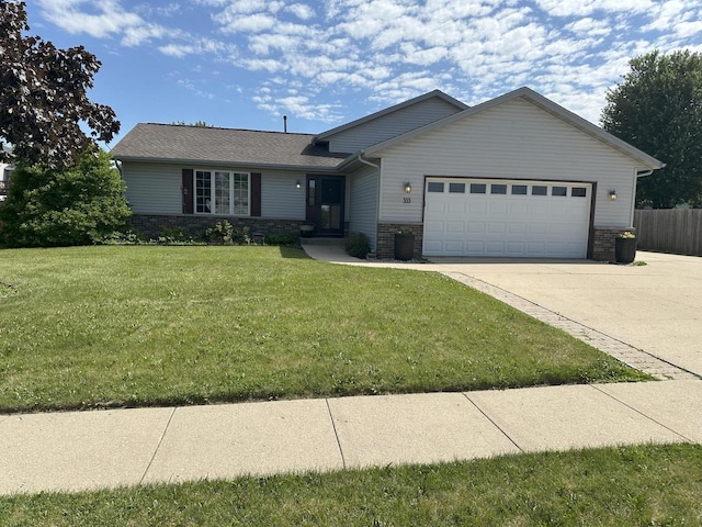 333 S Creek Dr, Elkhorn, WI 53121