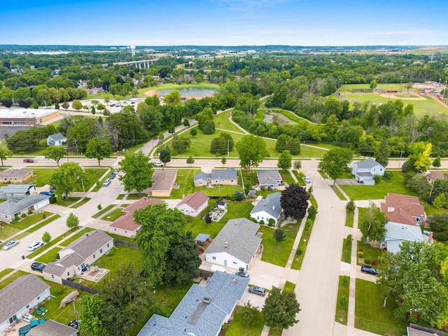 909 W Kimberly Ave, Kimberly, WI 54136 - aerial view of property and surrounding area featuring nearby suburban area and a large body of water