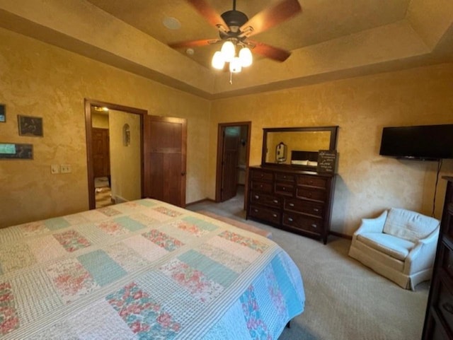 4920 N Meade St, Appleton, WI 54913 - bedroom featuring carpet, a tray ceiling, and a ceiling fan