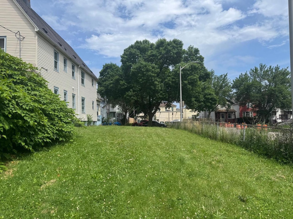535 N 28th St, Milwaukee, WI 53208