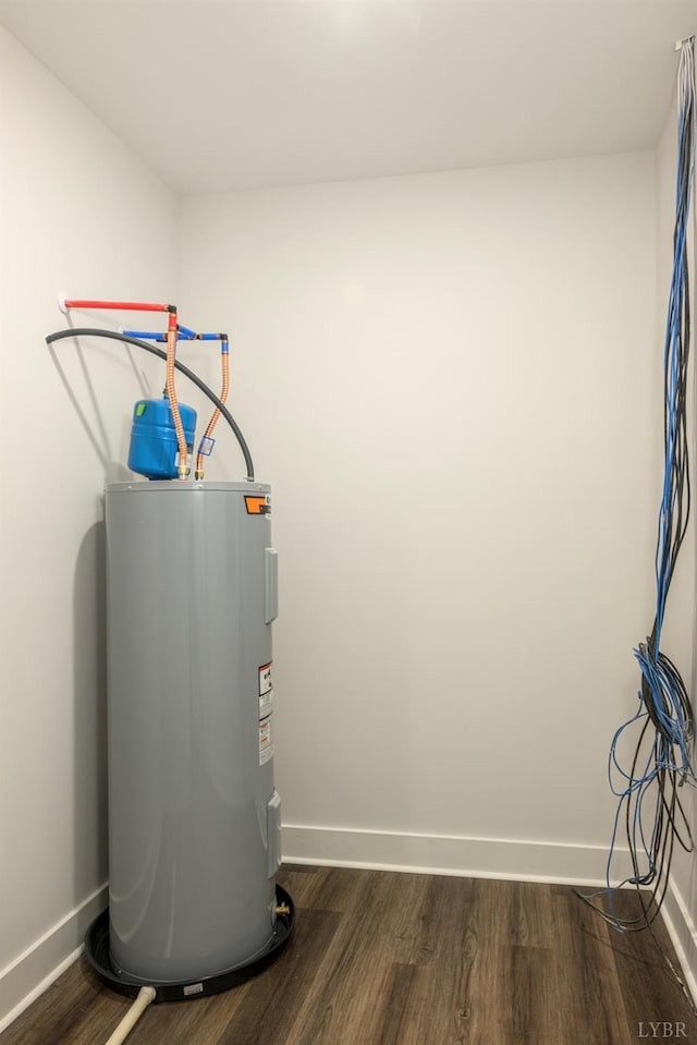 119 Lockridge Ln, Lynchburg, VA 24502 - utility room featuring water heater